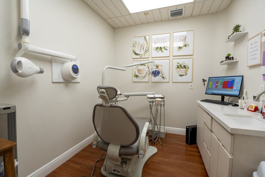 More Photos Of 1704-1726 N University Dr, Coral Springs Medical For Lease