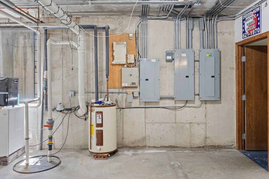 More Photos Of 2270 Salscheider Ct, Howard Warehouse For Sale