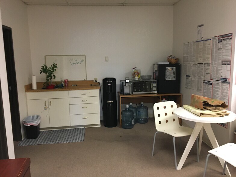 More Photos Of 2701 E Hammer Ln, Stockton Medical For Lease