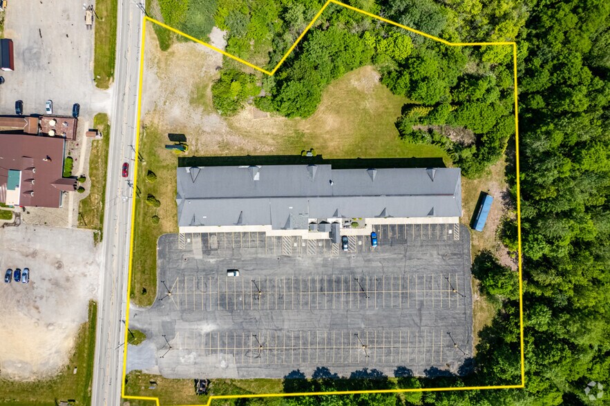 More Photos Of 2049 Leesburg Grove City Rd, Mercer Hotel For Sale
