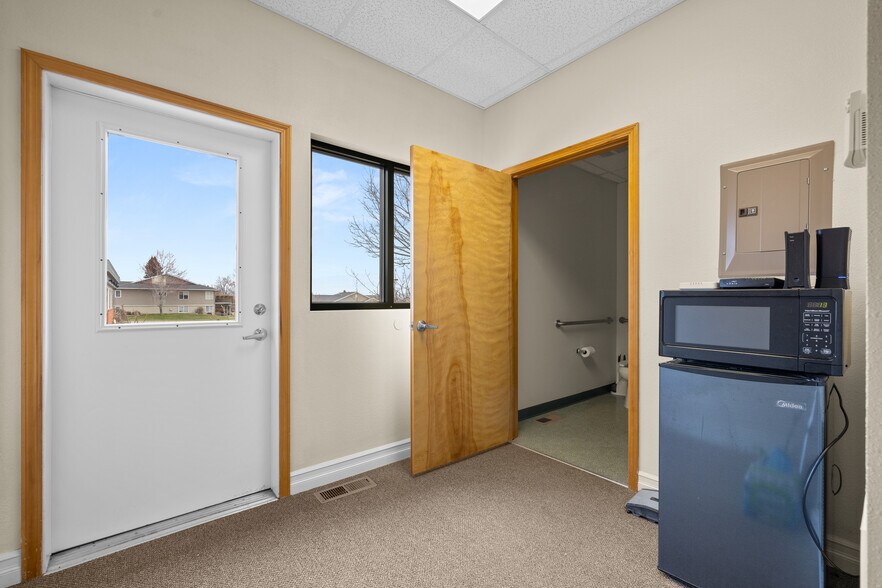More Photos Of 195 Commons Loop, Kalispell Medical For Sale