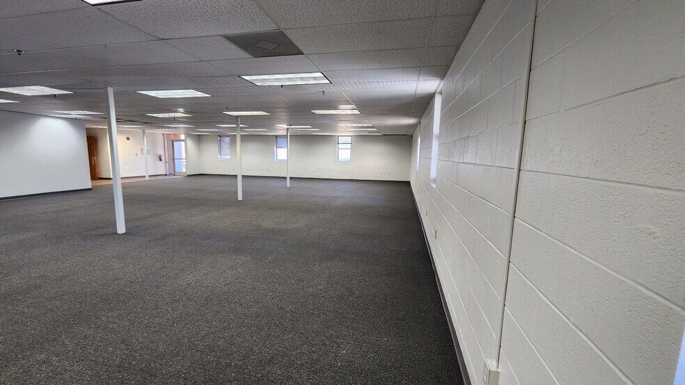 More Photos Of 3600 Formosa Ave, McAllen Distribution For Lease