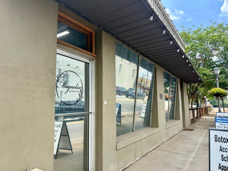 More Photos Of 118 Mildred St, Brewton Storefront For Sale