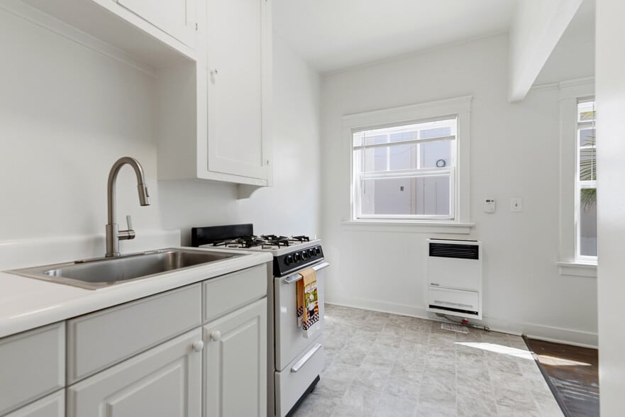 More Photos Of 2164 2nd Ave, San Diego Apartments For Sale