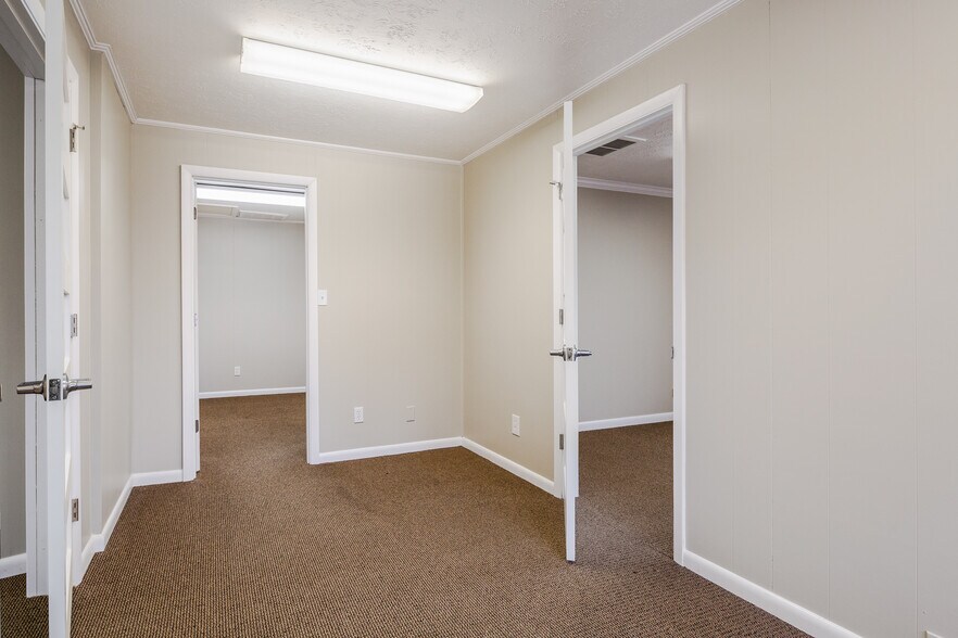 More Photos Of Hwy 50 or Tipton Street, Seymour Office For Sale