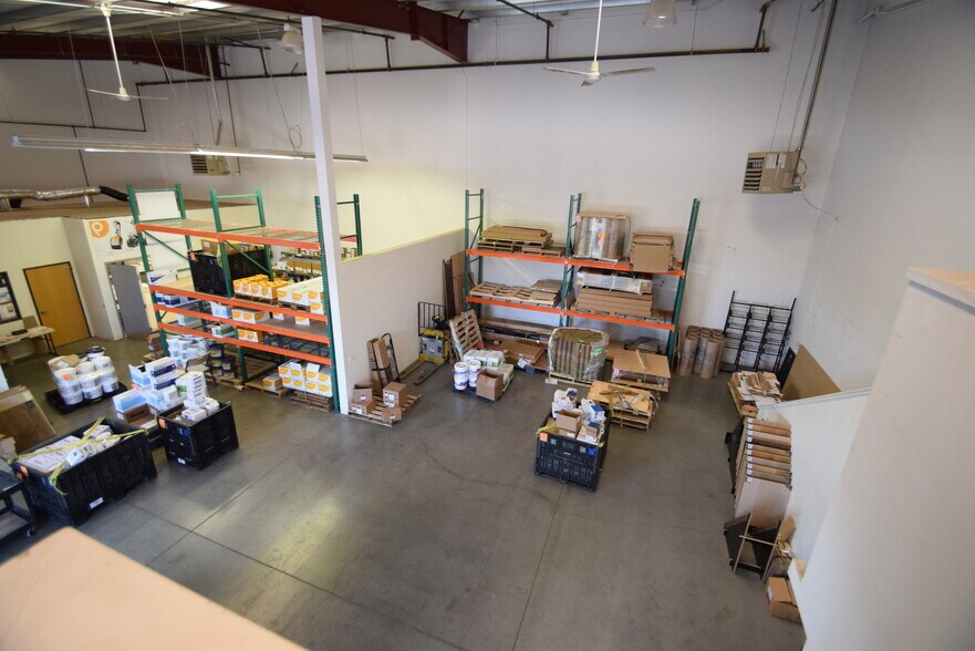 More Photos Of 615 SE Glenwood Dr, Bend Unknown For Lease