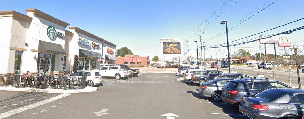 More Photos Of 1627 Opelika Rd, Auburn Unknown For Lease