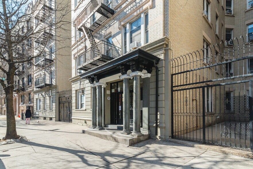 More Photos Of 374 Wadsworth Ave, New York Apartments For Sale