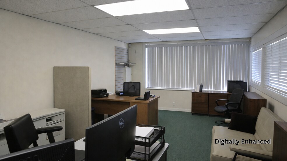 More Photos Of 970 MA-134 Rt, South Dennis Service Station For Sale