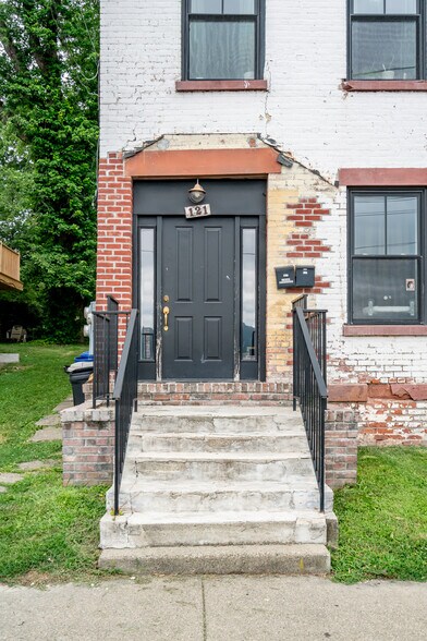 More Photos Of 121 Montgomery St, Newburgh Apartments For Sale
