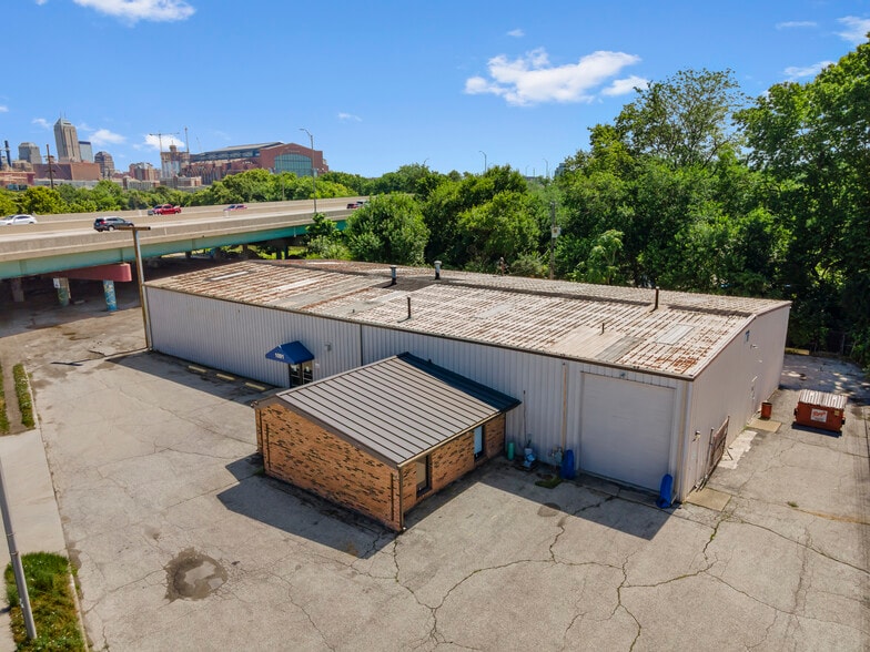 Primary Photo Of 1091 Kentucky Ave, Indianapolis Warehouse For Lease