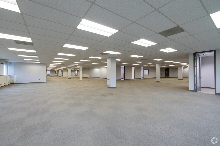 More Photos Of 645 Martinsville Rd, Bernards Township Office For Sale