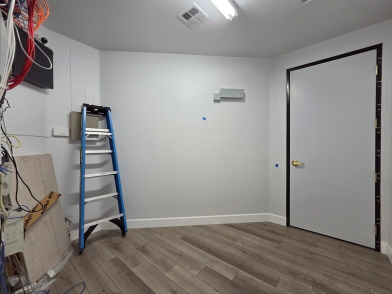 More Photos Of 2435 W Horizon Ridge Pky, Henderson Medical For Lease