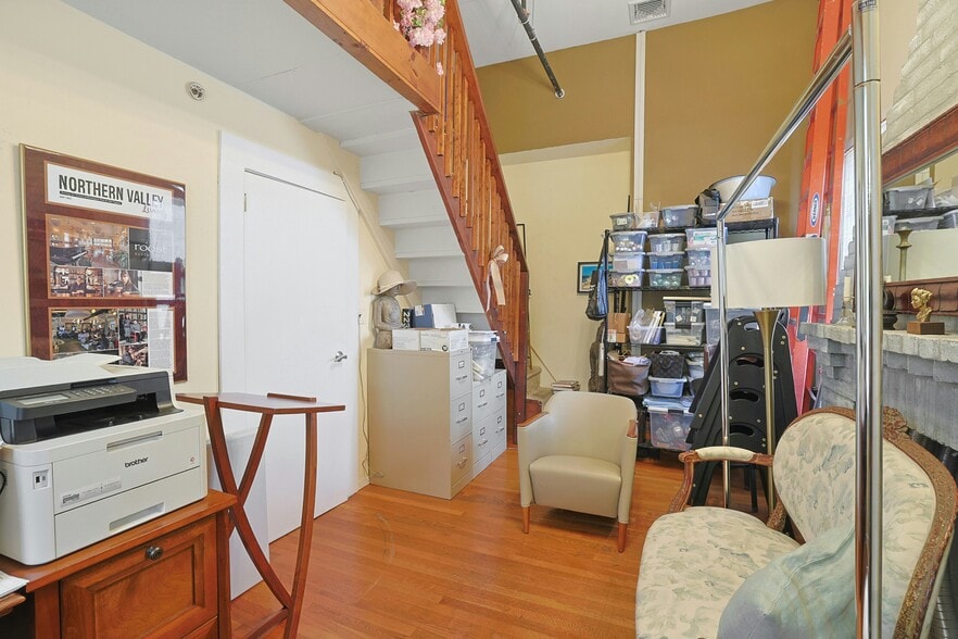 More Photos Of 2 Union St, Sparkill Storefront For Sale