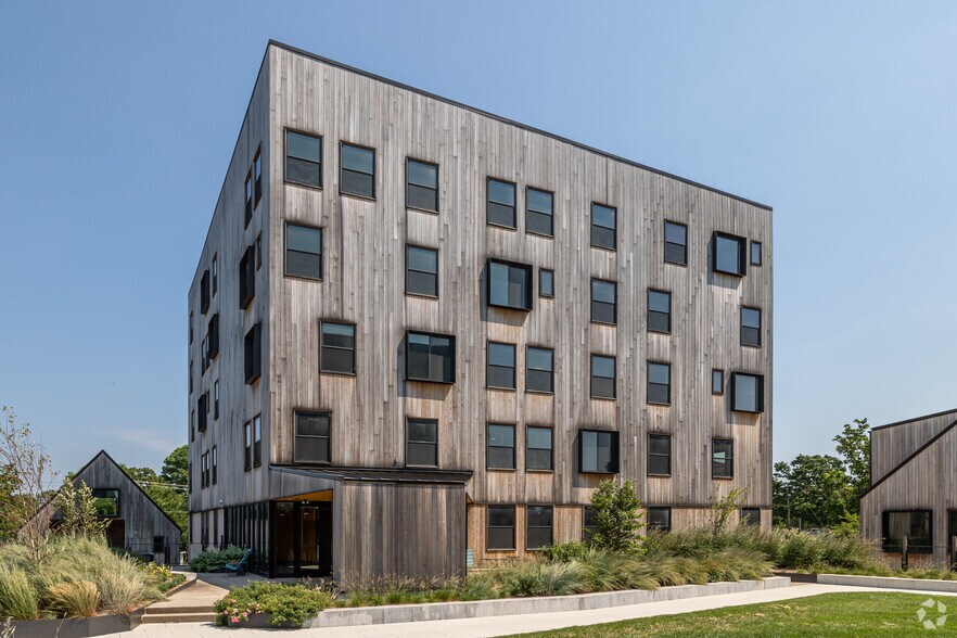 Primary Photo Of 337 SE 3rd St, Bentonville Apartments For Lease