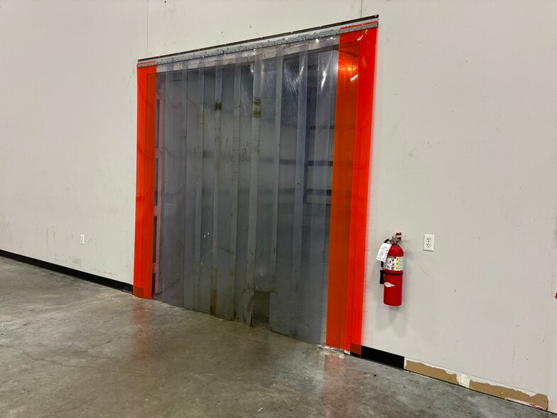 More Photos Of 3222 Manvel Rd, Pearland Warehouse For Lease