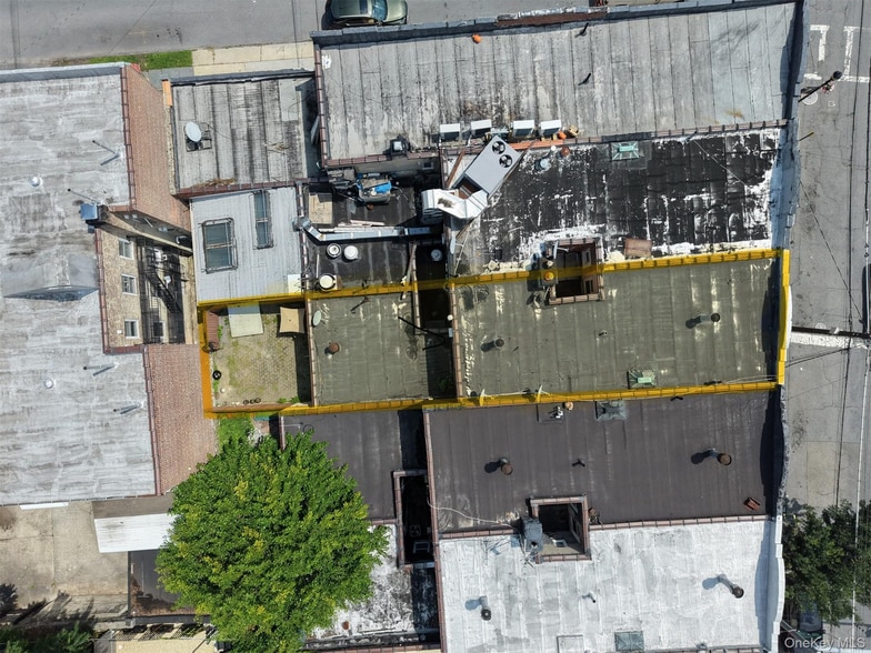 More Photos Of 994 McLean Ave, Yonkers Storefront Retail Residential For Sale