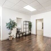 More Photos Of 1055 W 3rd Ave, Columbus Showroom For Lease