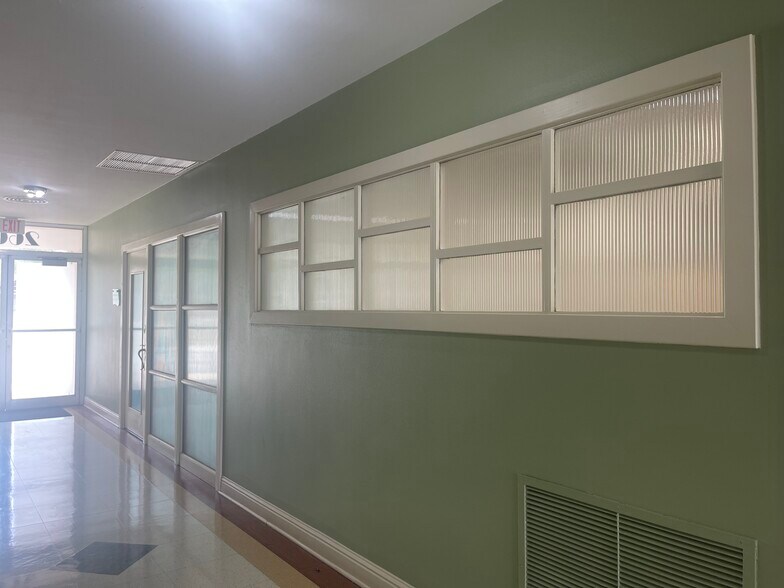 More Photos Of 2602-2608 N Main Ave, San Antonio Unknown For Sale