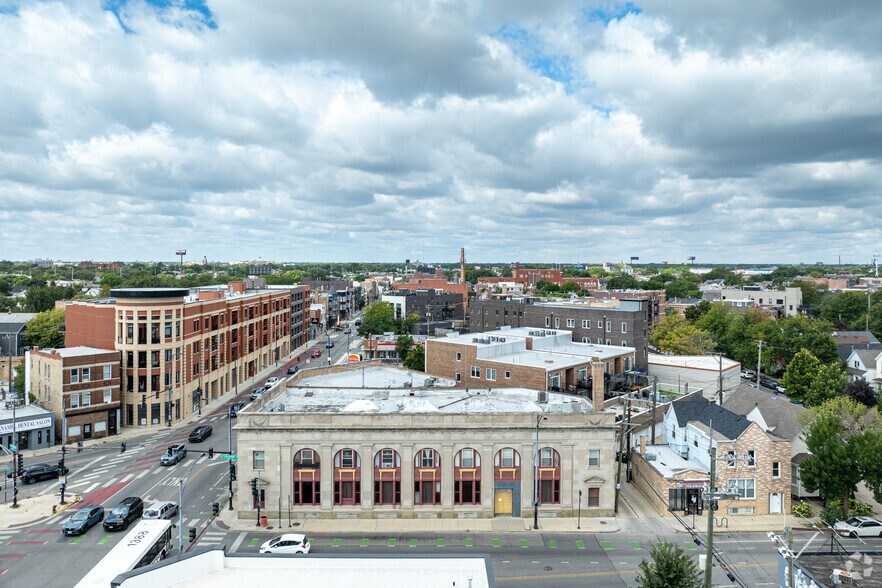 More Photos Of 2804-2806 W Belmont Ave, Chicago Office For Lease