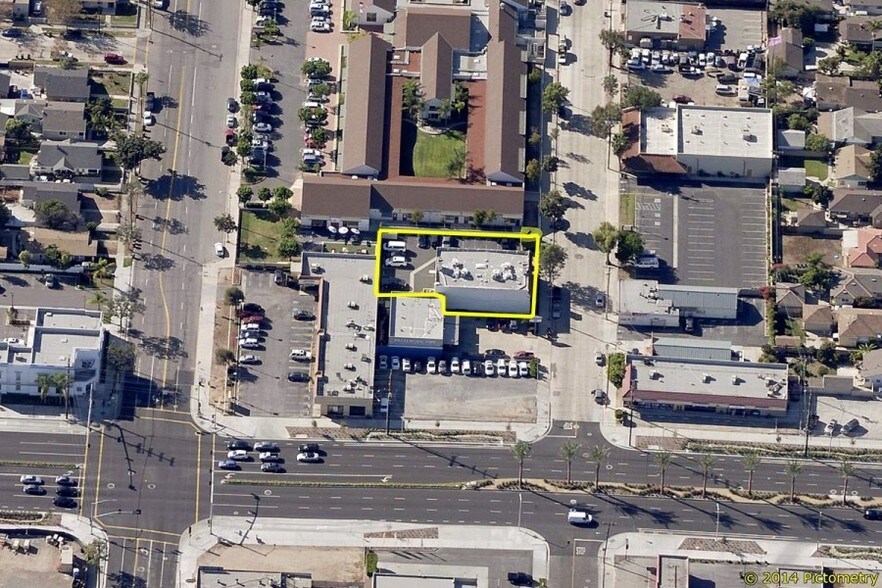 More Photos Of 1314 W 5th St, Santa Ana Office For Lease