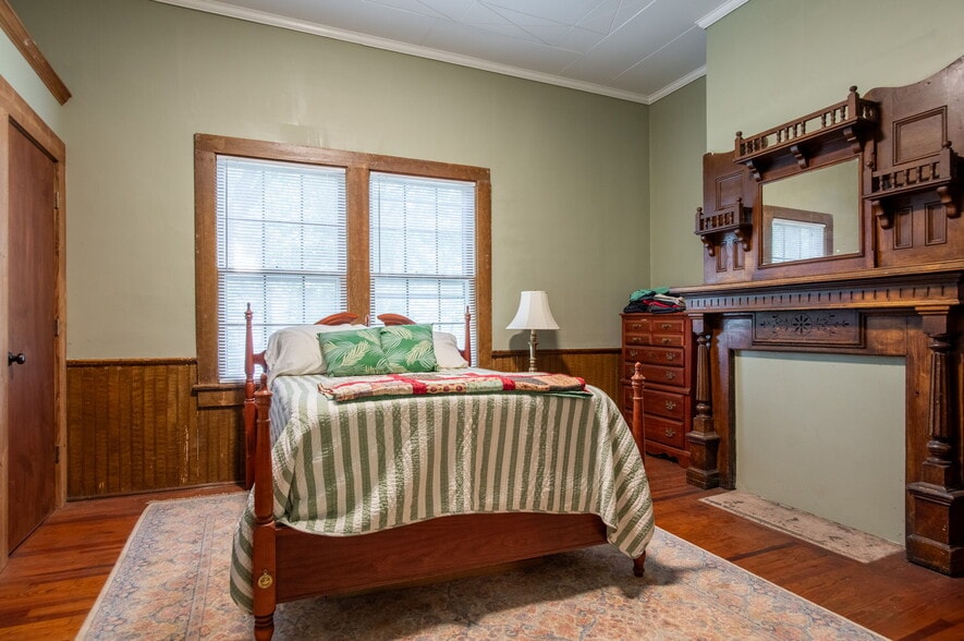 More Photos Of , Kings Mountain Unknown For Sale