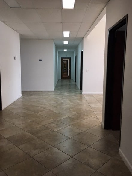 More Photos Of 7800 Amelia Rd, Houston Loft Creative Space For Lease