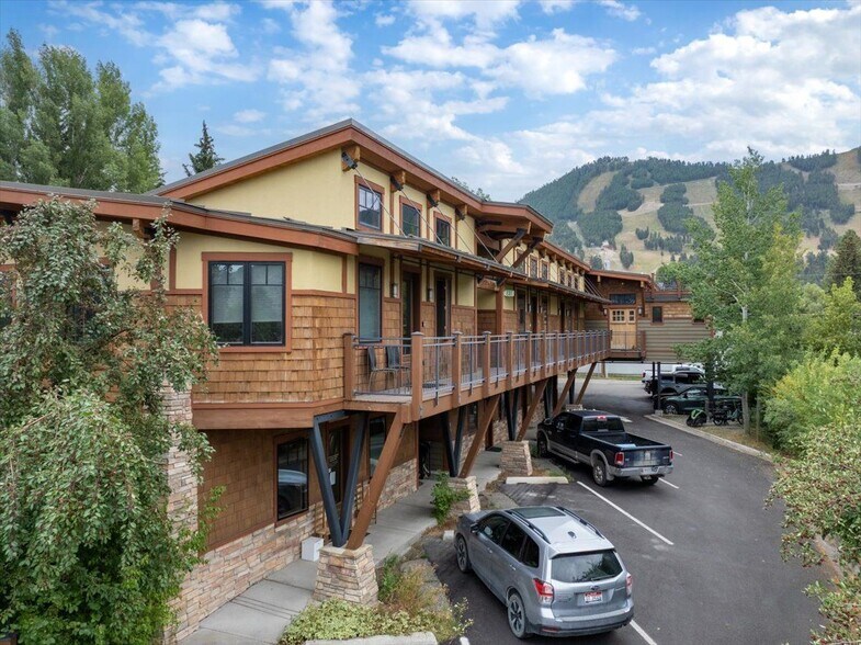 Primary Photo Of 320 E Broadway Ave, Jackson Office Residential For Sale