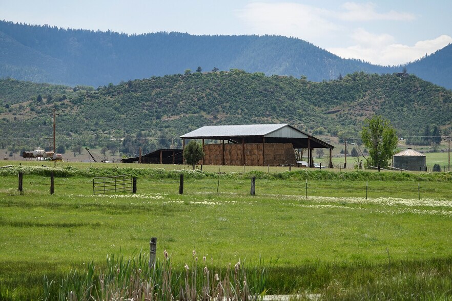 More Photos Of 704 S Phillipe Ln, Montague Land For Sale