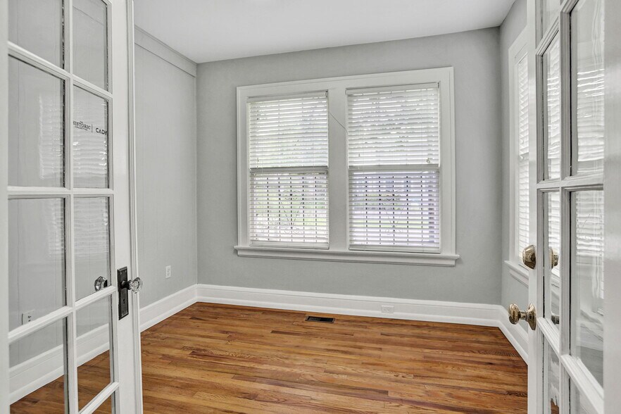 More Photos Of 2258 Riverside Ave, Jacksonville Office For Sale