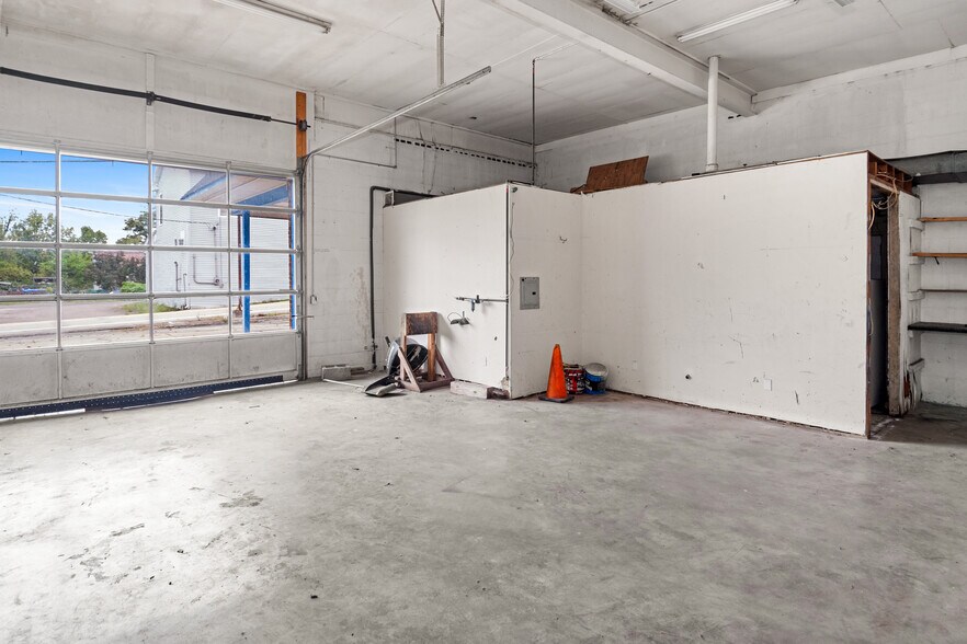 More Photos Of 331 Main St, Lebanon Junction Specialty For Sale