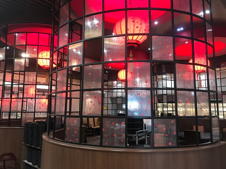 More Photos Of 1375 E Tropicana Ave, Las Vegas Restaurant For Lease