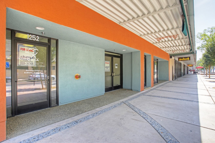 More Photos Of 1250-1252 FULTON St, Fresno Storefront Retail Office For Lease