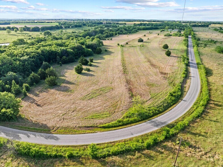 More Photos Of 24.95 acres McFarlin Road and FM 902, Collinsville Land For Sale