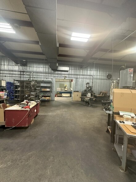 More Photos Of 13026 Rosecrest Dr, Houston Warehouse For Sale