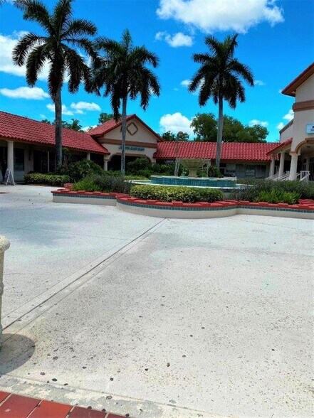 More Photos Of 13841 Wellington Trace, Wellington Unknown For Lease