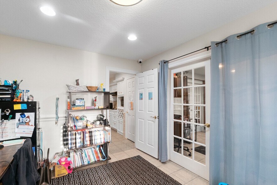 More Photos Of 1824 Sawdust Rd, The Woodlands Medical For Sale