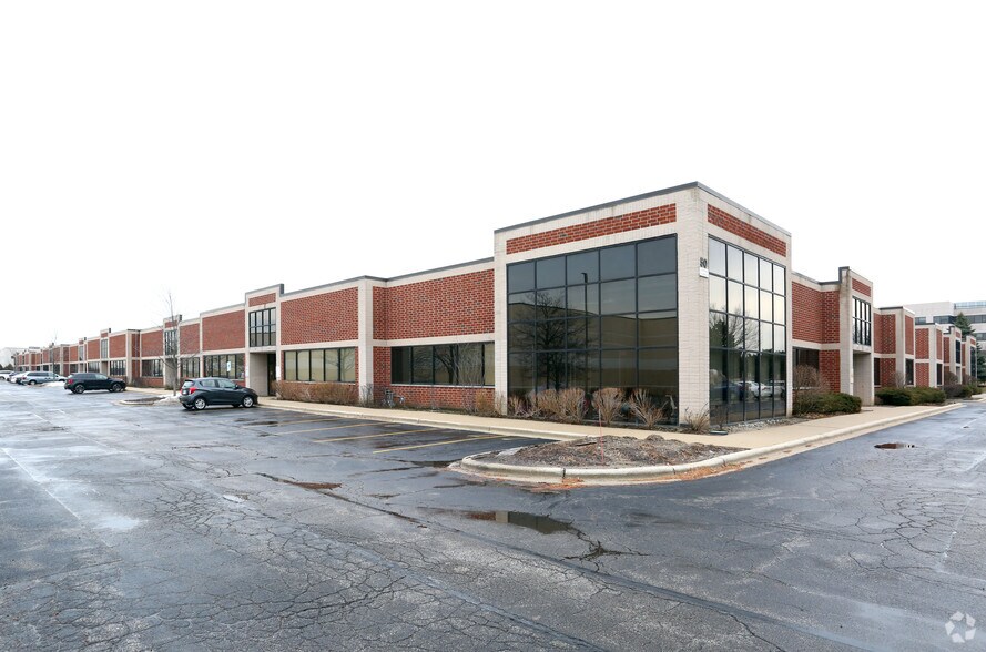 More Photos Of 50 Lakeview Pky, Vernon Hills Light Manufacturing For Lease
