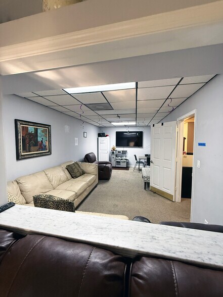 More Photos Of 6120 Winkler Rd, Fort Myers Medical For Sale