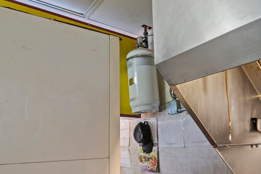 More Photos Of 3344 E Baltimore St, Baltimore Storefront Retail Residential For Sale