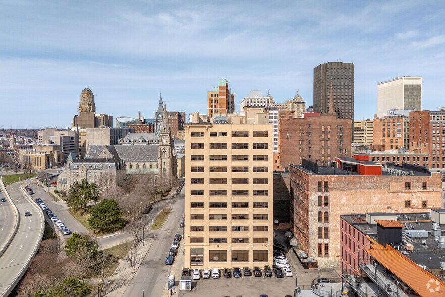 More Photos Of 37 Franklin St, Buffalo Office For Sale