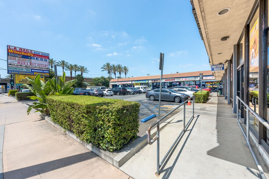 More Photos Of 17143 Bellflower Blvd, Bellflower Unknown For Lease