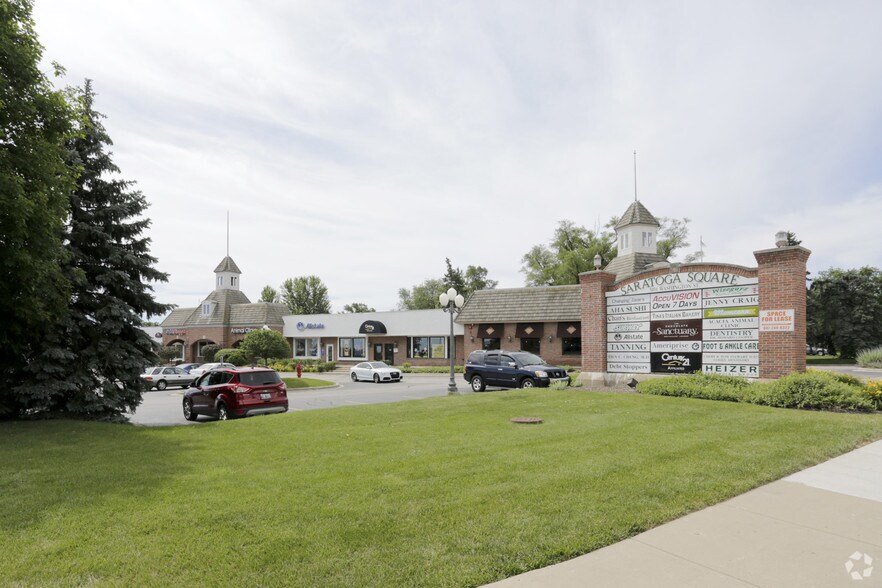 More Photos Of 5101 Washington St, Gurnee General Retail For Lease