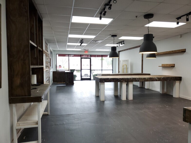 More Photos Of 3960 Mary Eliza Trace NW, Marietta Storefront Retail Office For Lease