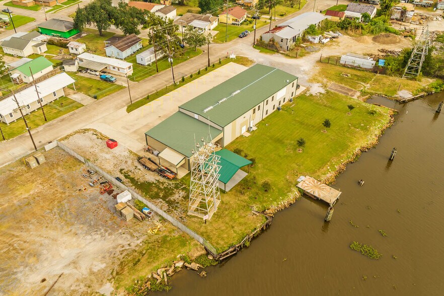 More Photos Of 1711 Dunn St, Houma Service For Lease