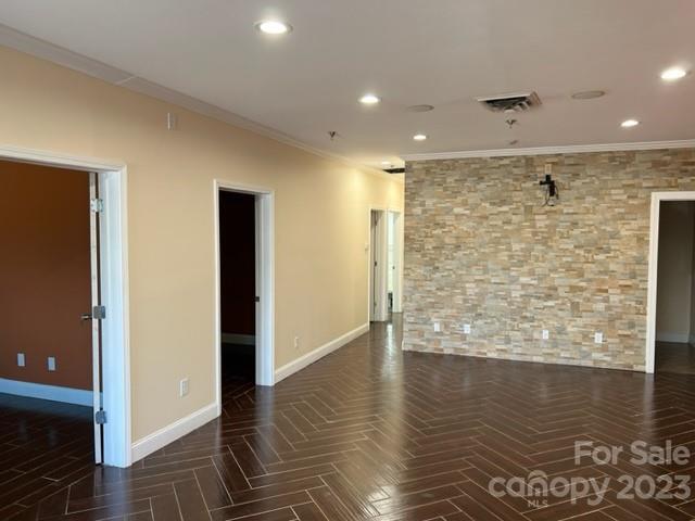 More Photos Of 2146 Highland Ave NE, Hickory Warehouse For Lease