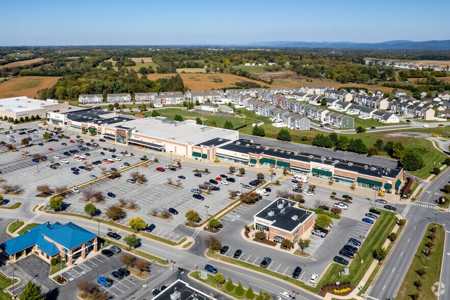 More Photos Of 217 Oak Lee Dr, Ranson Unknown For Lease