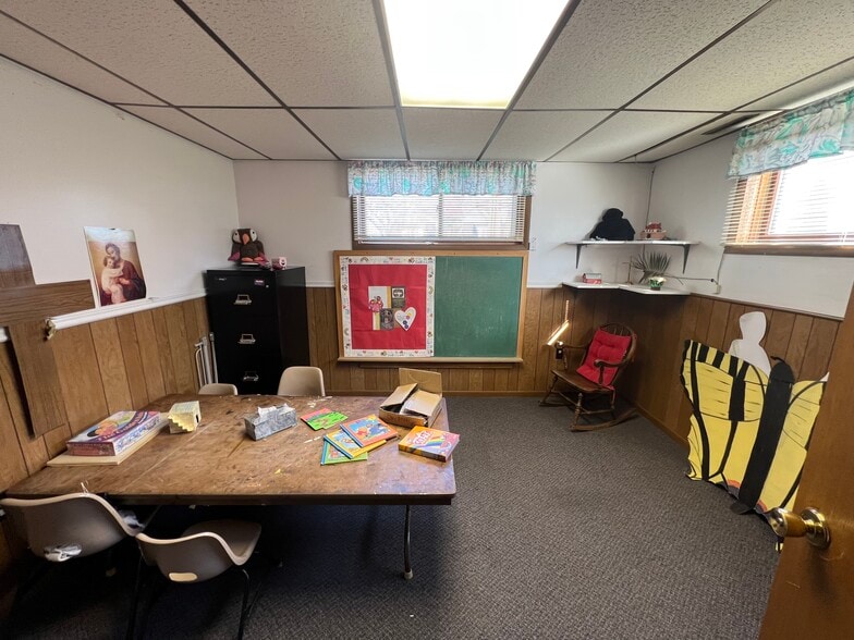 More Photos Of 321 W John St, Newberry Religious Facility For Sale