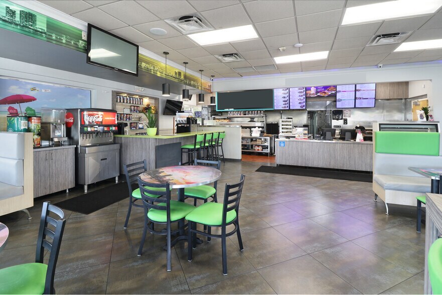 More Photos Of 750 W Sample Rd, Pompano Beach Fast Food For Lease