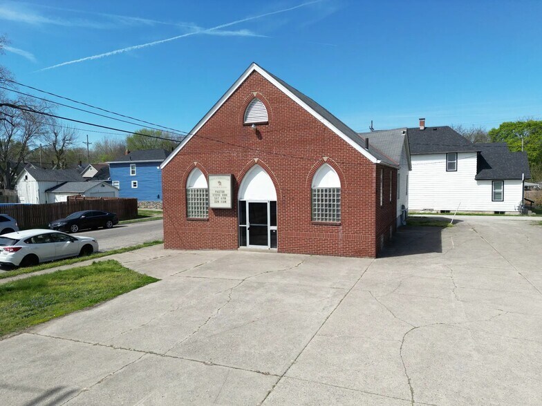 More Photos Of 16 Gordon Ave, Hamilton Specialty For Sale